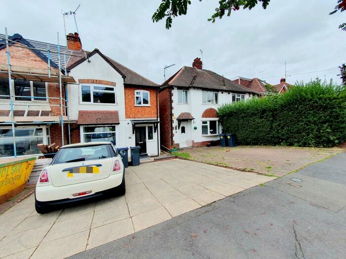 3 Bedroom House To Rent In Woodleigh Avenue, Birmingham, B17