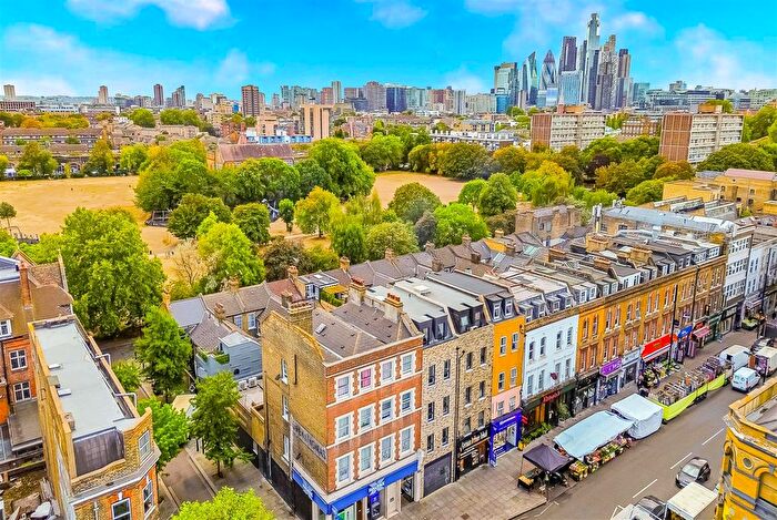 3 Bedroom Flat To Rent In Voss Street, London, E2
