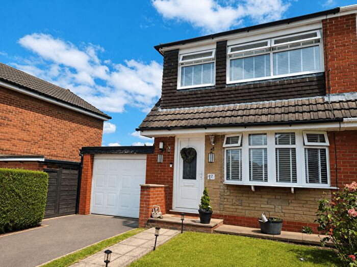 3 Bedroom Semi Detached House To Rent In Pelican Close, CW1