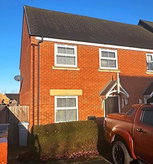 3 Bedroom End Of Terrace House For Sale In Clover Gardens, Coddington, Newark, NG24