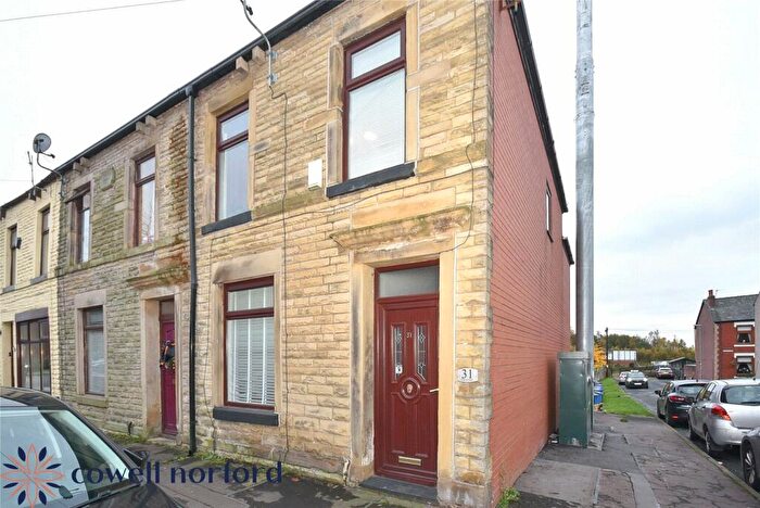 3 Bedroom End Of Terrace House To Rent In Heywood Road, Castleton, Rochdale, Greater Manchester, OL11