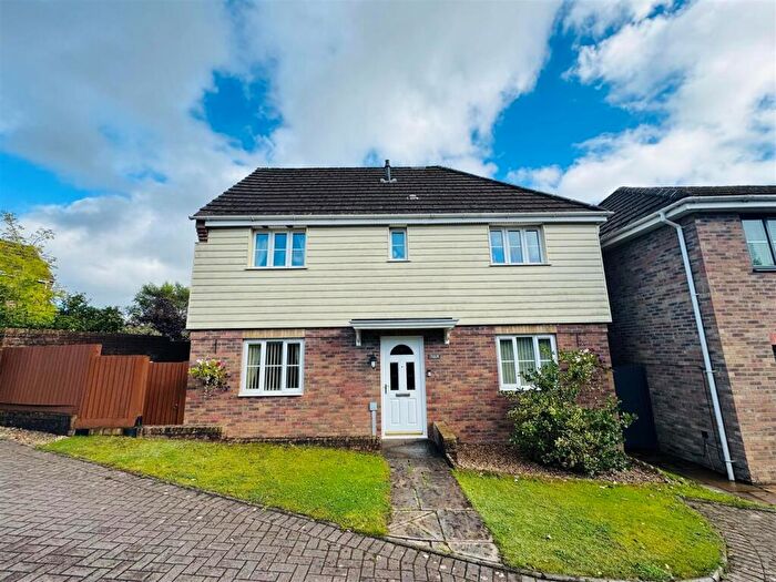 4 Bedroom Detached House For Sale In Llys Cyncoed, Oakdale, Blackwood, NP12