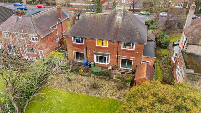 4 Bedroom Detached House For Sale In Scartho Road, Grimsby, N.E.Lincolnshire, DN33