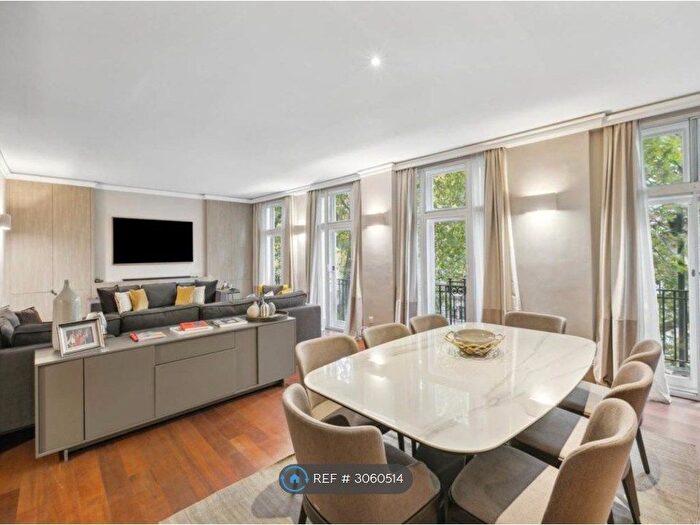 3 Bedroom Flat To Rent In Thurloe Place, London, SW7