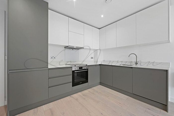 2 Bedroom Flat To Rent In Caroline Street, Limehouse, E1