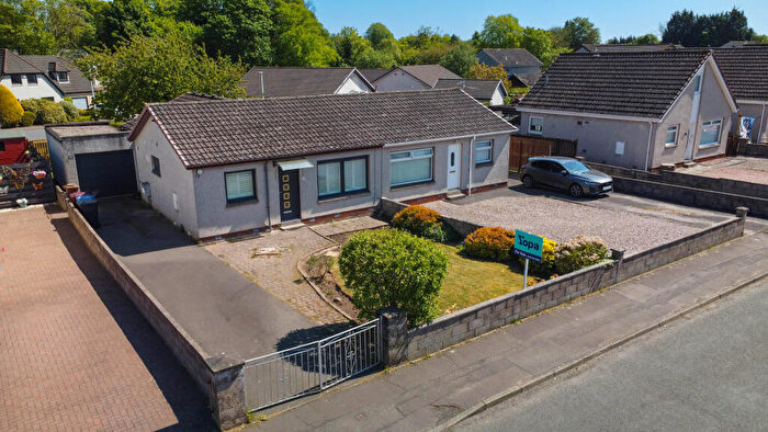 3 Bedroom Semi-Detached Bungalow For Sale In Hawick Drive, Dundee, DD4