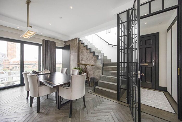 2 Bedroom Flat To Rent In Vauxhall Bridge Road, Victoria, SW1V