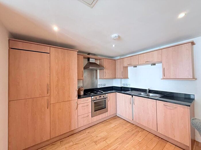 2 Bedroom House To Rent In Atrium, Waterfront Plaza, NG2