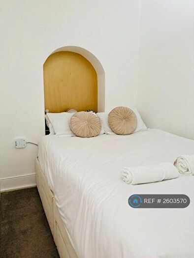 3 Bedroom Terraced House To Rent In Bed, Brighton & Hove, BN1