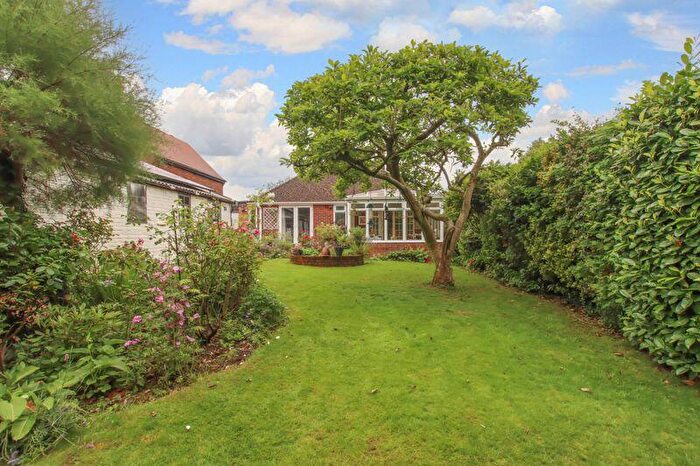 2 Bedroom Detached Bungalow For Sale In High Street Green, Hemel Hempstead, HP2
