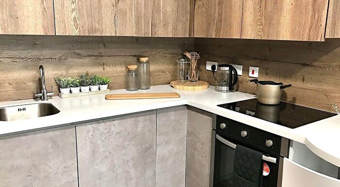 Studio To Rent In Bristol Road, Selly Oak, Birmingham, B29