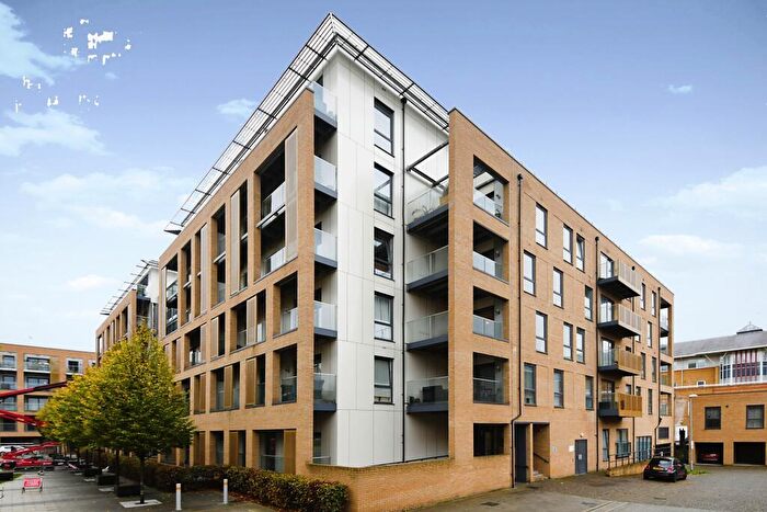 1 Bedroom Flat For Sale In Dunn Side, Chelmsford, Essex, CM1