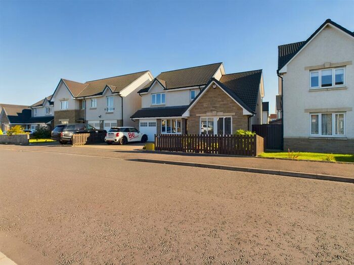 4 Bedroom Detached House To Rent In Lambsmiln Place, Kirkliston, Edinburgh, EH29