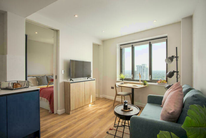 1 Bedroom Apartment To Rent In College Road, East Croydon, London, CR0