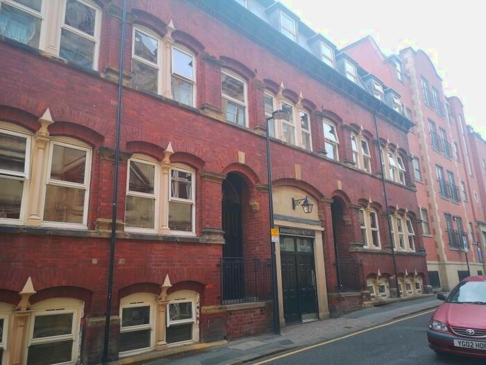 1 Bedroom Flat To Rent In Holdsworth House, King Street, Central Wakefield, WF1