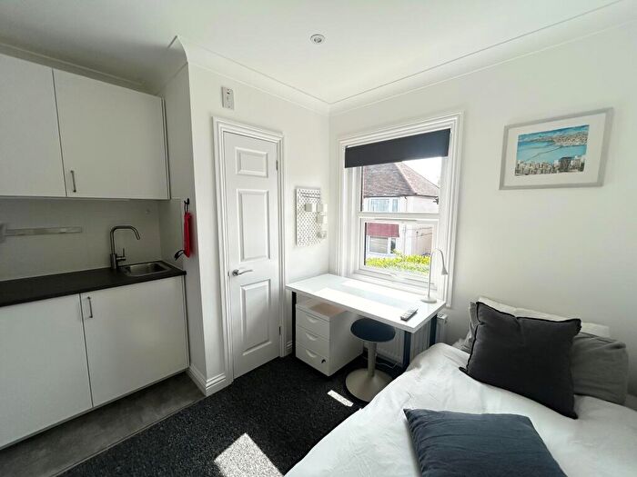 1 Bedroom Flat To Rent In Spring Road, Bournemouth, BH1
