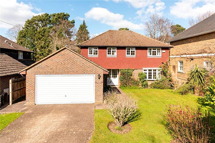 4 Bedroom Detached House To Rent In Steels Lane, Oxshott, Leatherhead, Surrey, KT22