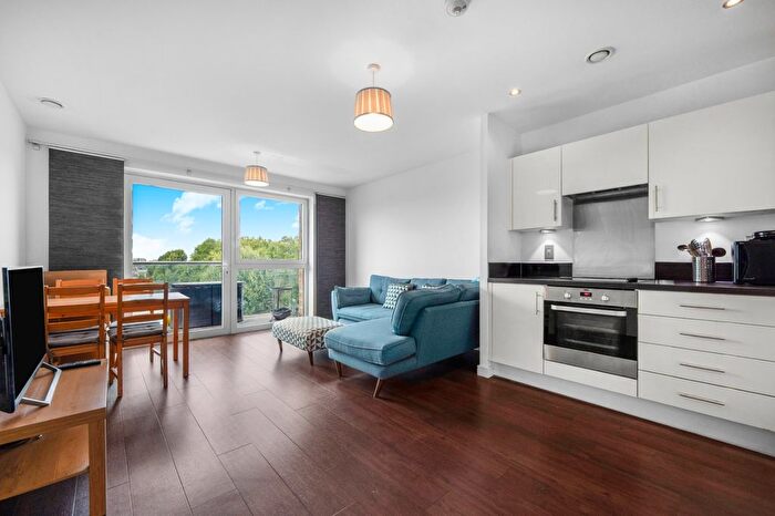 2 Bedroom Flat To Rent In Mandara Place, Yeoman Street, SE8