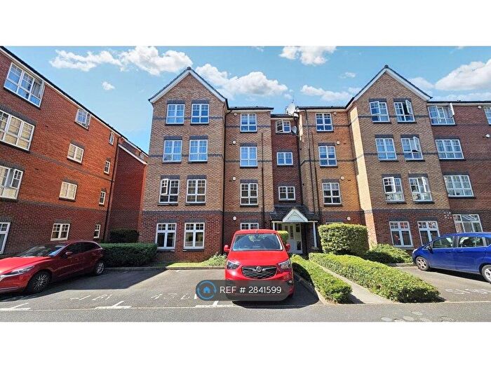 2 Bedroom Flat To Rent In Beckets View, Northampton, NN1