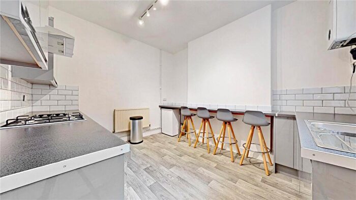 6 Bedroom House To Rent In Anglo Terrace, BA1