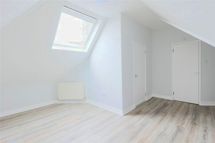 Studio To Rent In Mount View Road, Crouch End, London, N4