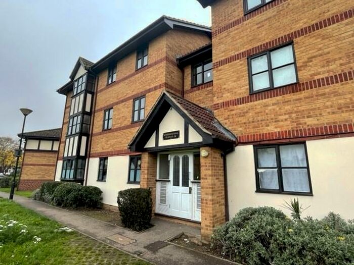 2 Bedroom Flat To Rent In Creighton Road, London, N17