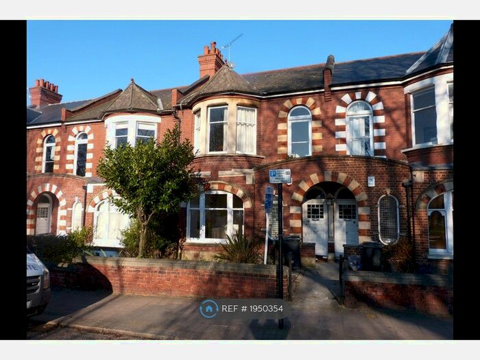 2 Bedroom Maisonette To Rent In Emmanuel Road, Balham, SW12