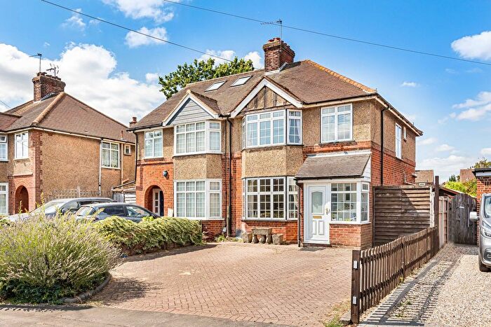 4 Bedroom Semi-Detached House For Sale In Holloways Lane, North Mymms, Hatfield, AL9