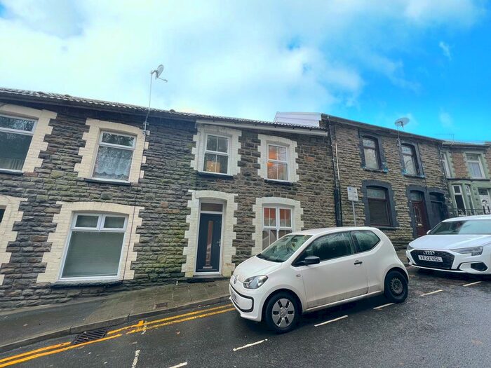 3 Bedroom Property To Rent In High Street, Cymmer, Pontypridd, CF39
