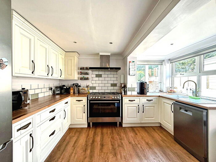 3 Bedroom Semi-Detached House For Sale In Somerset Road, Ryde., PO33