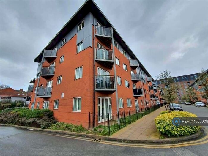 2 Bedroom Flat To Rent In Hever Hall, Coventry, CV1