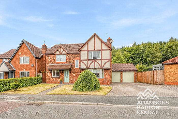 4 Bedroom Detached House For Sale In Claymere Avenue, Norden, OL11