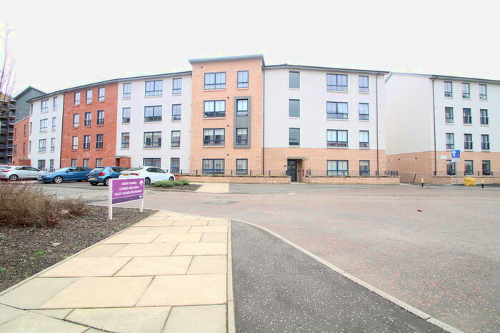 2 Bedroom Apartment To Rent In Dalmeny Gate, Glasgow, G5