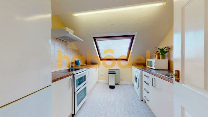 3 Bedroom Flat To Rent In Swonnells Walk, Lowestoft, NR32