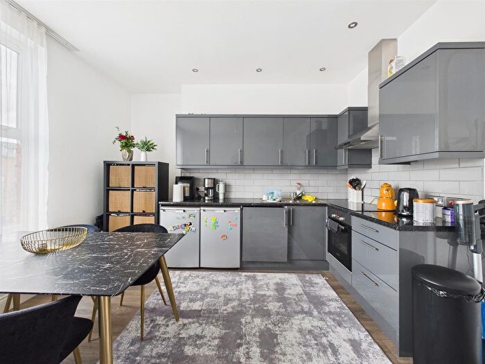 1 Bedroom Property To Rent In Cedar Road, London, N17