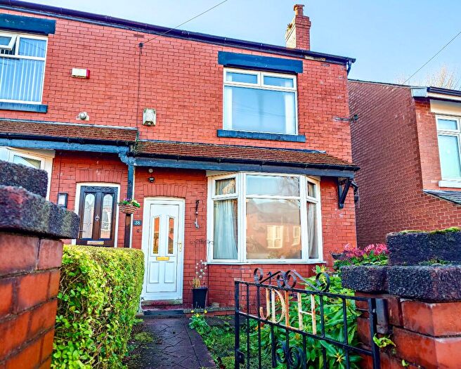 2 Bedroom End Of Terrace House For Sale In Baron Road, Hyde, Greater Manchester, SK14