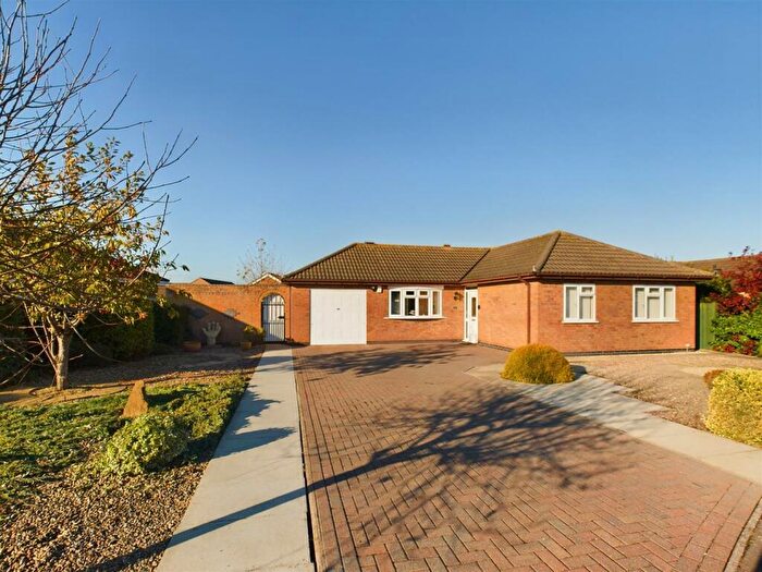3 Bedroom Detached Bungalow For Sale In Masefield Drive, Sandilands, LN12