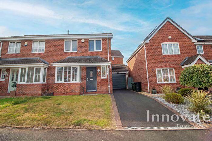 3 Bedroom Semi-Detached House For Sale In Brookes Close, Oldbury, B69