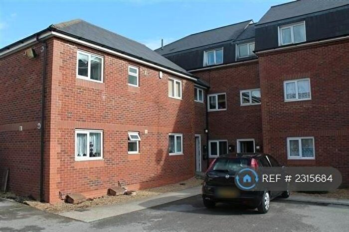 2 Bedroom Flat To Rent In Duke Street, Burton Latimer, Kettering, NN15