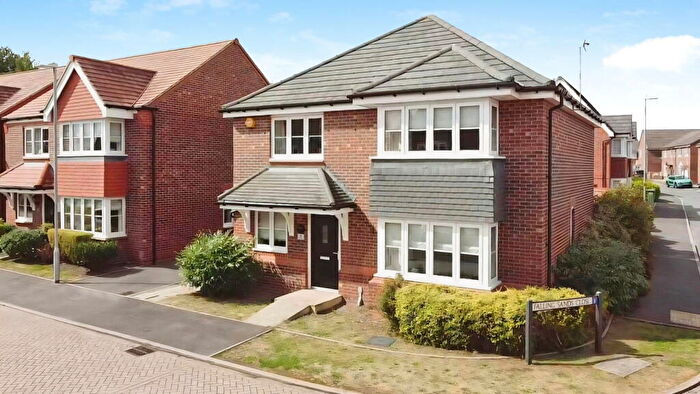 4 Bedroom Detached House For Sale In Falling Sands Close, Silverwoods, Kidderminster, DY11