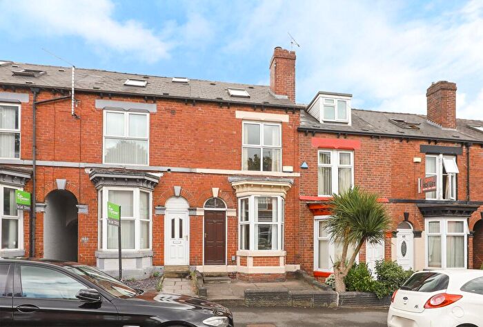 3 Bedroom Terraced House For Sale In South View Road, Sheffield, S7