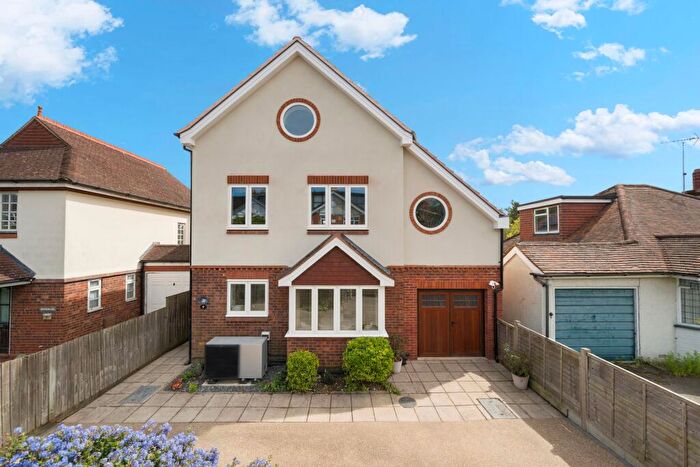 5 Bedroom Detached House To Rent In Vale Road, Claygate, KT10
