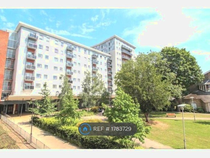 2 Bedroom Flat To Rent In Becket House, Brentwood, CM14