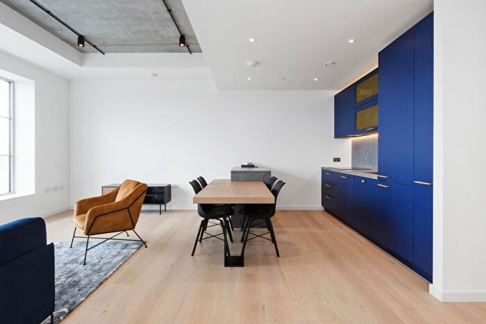 1 Bedroom Apartment To Rent In Douglass Tower, Goodluck Hope Walk, E14