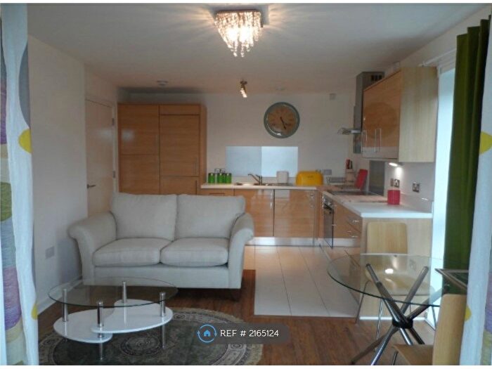 1 Bedroom Flat To Rent In Nariad House, London, E3