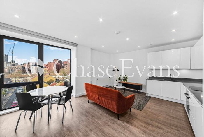 2 Bedroom Flat To Rent In Barrell Makers House, Blair Street, Poplar, London, E14