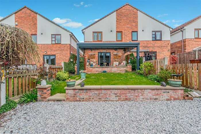 3 Bedroom Semi Detached House For Sale In Manor Road, Lower Wortley, Leeds, LS12