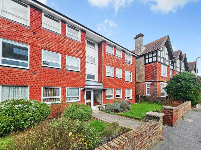 2 Bedroom Flat For Sale In Beresford Gardens, Margate, CT9