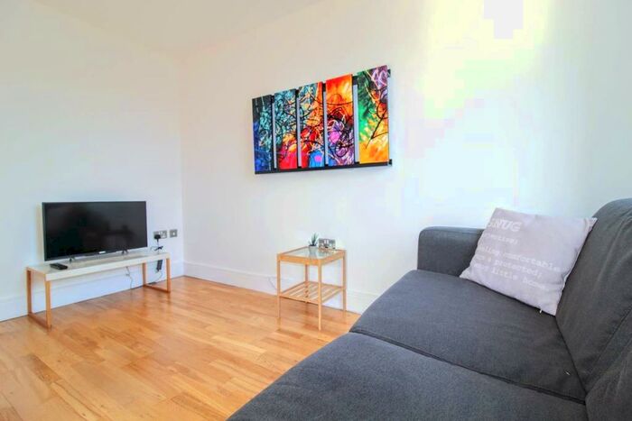1 Bedroom Apartment To Rent In Cheshire Street, London, E2