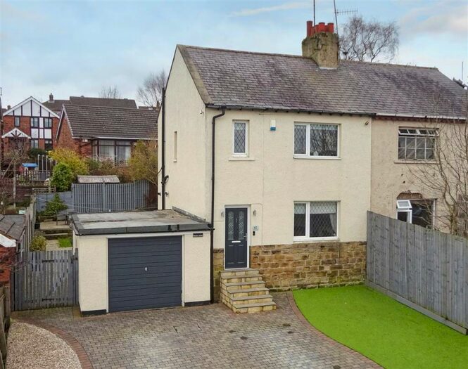 3 Bedroom House To Rent In Harrogate Road, Rawdon, Leeds, LS19